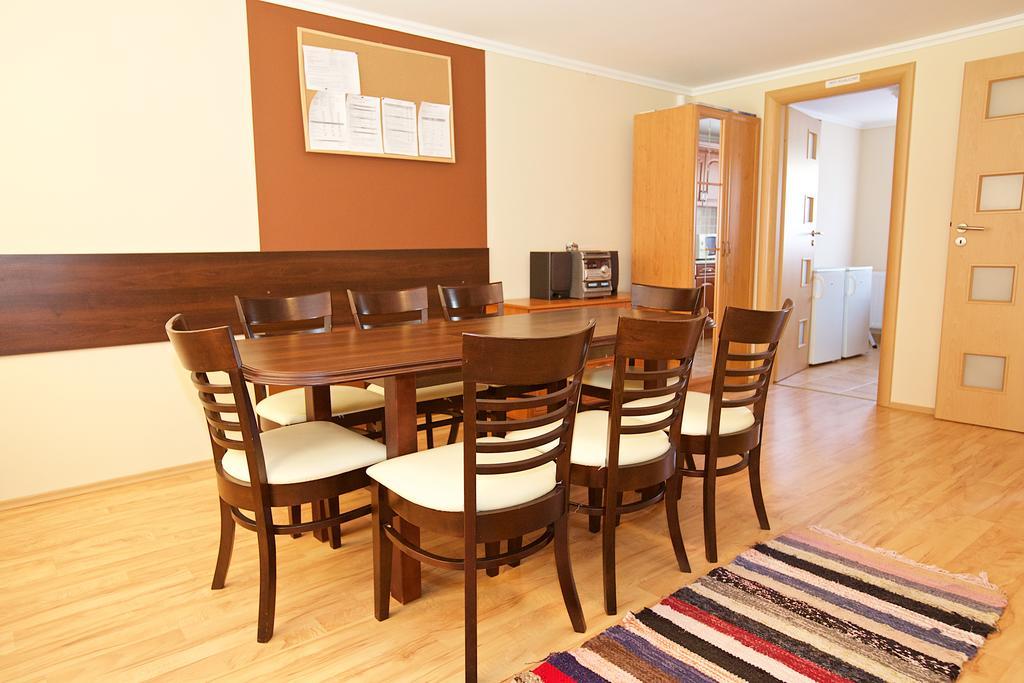 Hajdúszoboszló Zoli Apartmanok-Brody 51-53 מראה חיצוני תמונה