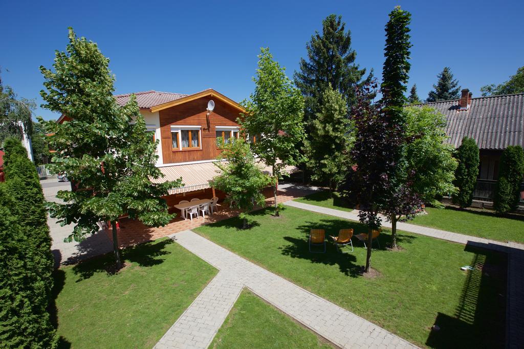 Hajdúszoboszló Zoli Apartmanok-Brody 51-53 מראה חיצוני תמונה