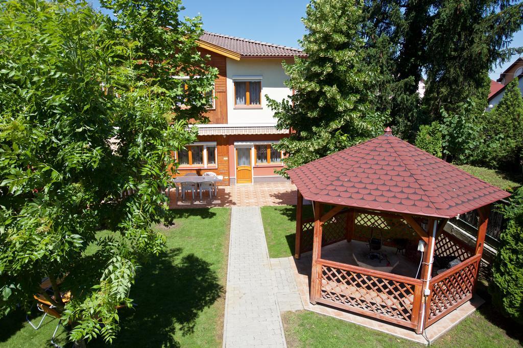 Hajdúszoboszló Zoli Apartmanok-Brody 51-53 מראה חיצוני תמונה
